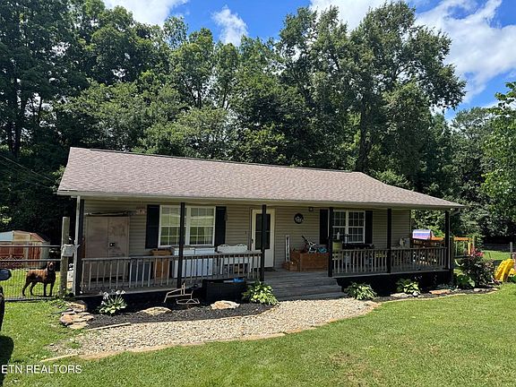 2nd image of 51 Rhododendron Cir