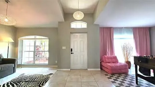 302 NE Greenbrier Ave — Photo 17
