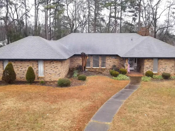 107 Evonshire Dr, Arkadelphia, AR 71923