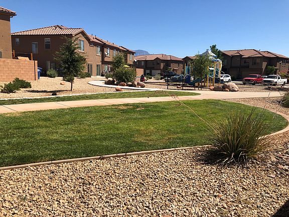 2nd image of 3934 Bella Vista Dr