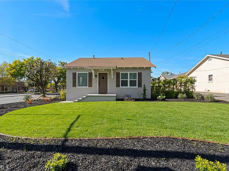 267 Olive St — Photo 1