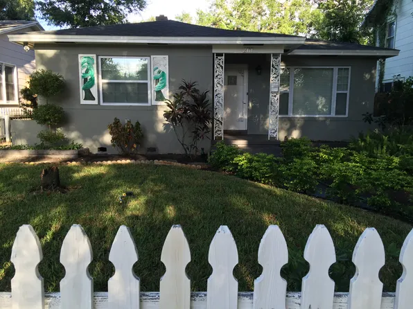 2111 14th St N, Saint Petersburg, FL 33704