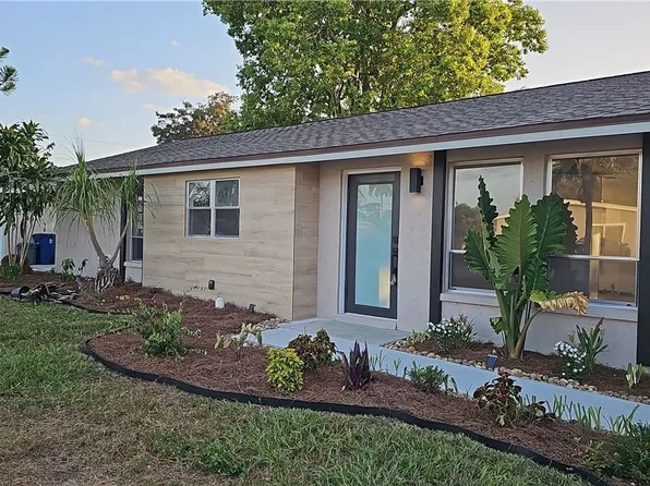 18338 Ostego Dr, Fort Myers, FL 33967