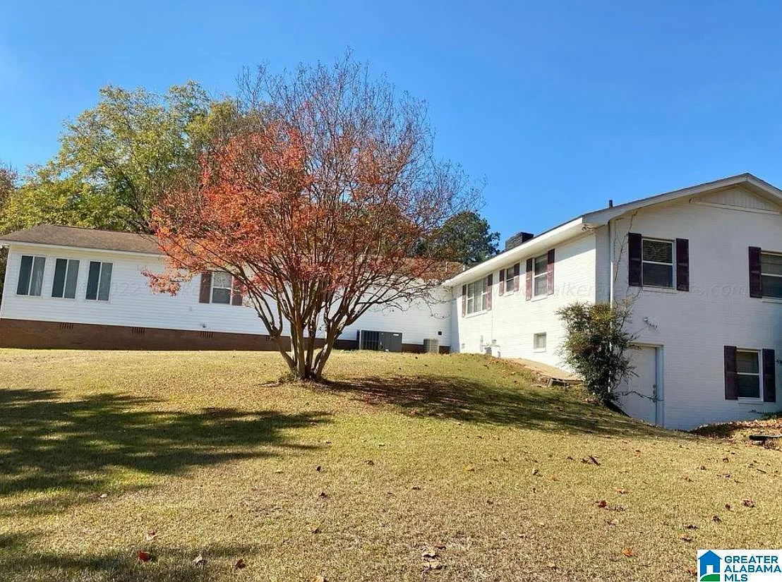 7 bed, 4.0 bath, $2,700 — Photo 4