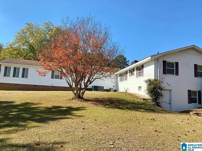 1000 Highland Rd — Photo 4