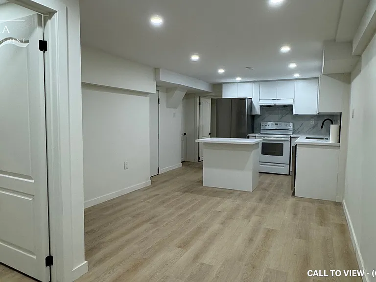 943 Upper Gage Ave #2B — Photo 3