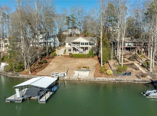 1623 Enterprise Ln, Seneca, SC 29672