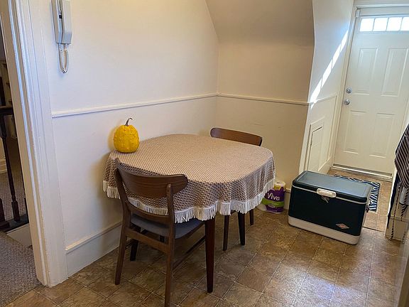5th image of 14 N Lime St APT 5