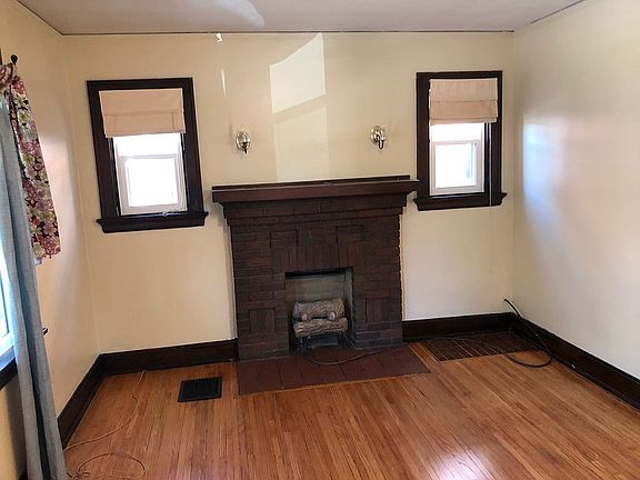 4th image of 2753 Minot Ave