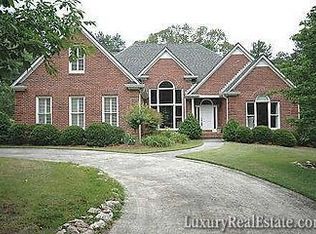 215 Chilhoe Dr, Canton, GA 30115