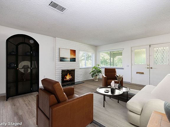 5th image of 16645 Bernardo Oaks Dr