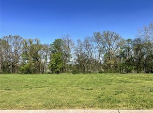 3 & 3A Beau Chalet Dr, Bentonville, AR 72713