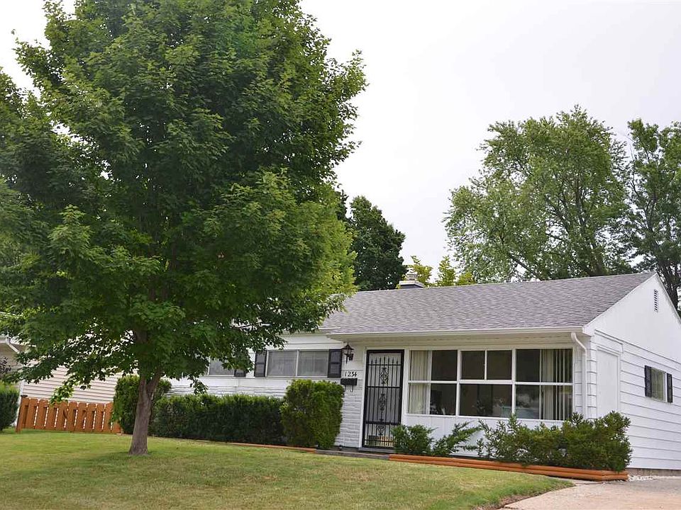 1st image of 1234 Byron Dr
