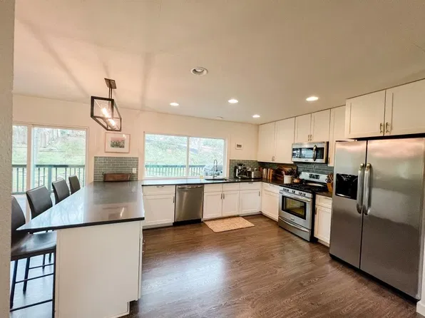 404 Westbrook Dr, Austin, TX 78746