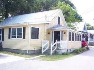 302 Page Ct, Deland, FL 32720