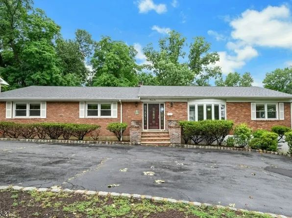 26 Alpine Dr, Wayne Twp., NJ 07470