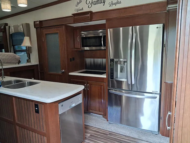 33650 Shady Acres Rd — Photo 3