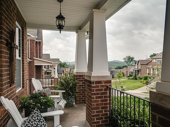 3rd image of 4677 Sawmill Pl