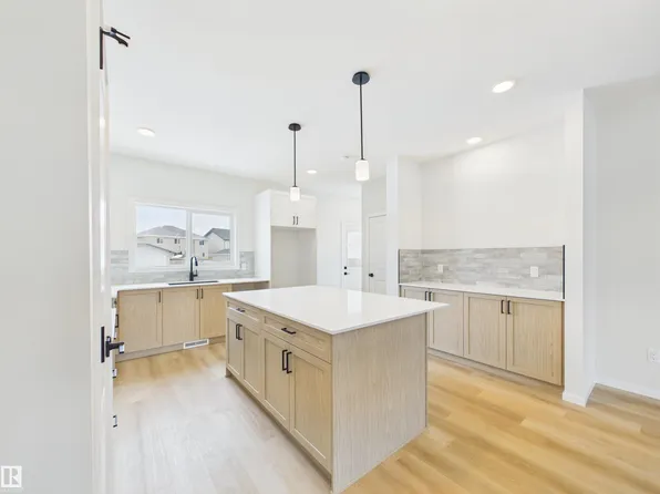 35 Sereno Ln, Fort Saskatchewan, AB T8L 0Z9