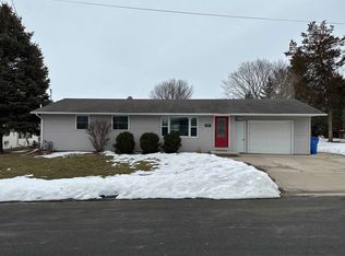 6767 Crippen St, Greenleaf, WI 54126