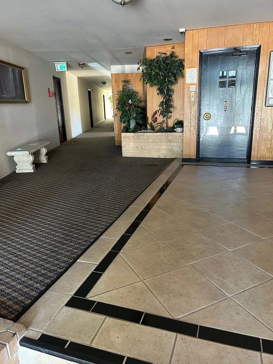 Lobby - Riviera