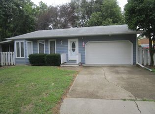 1119 Parliament Rd, Normal, IL 61761