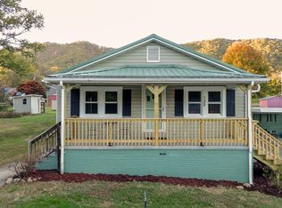 132 Laurel St, Weber City, VA 24290
