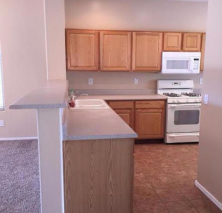 4th image of 4619 W Rolling Rock Dr