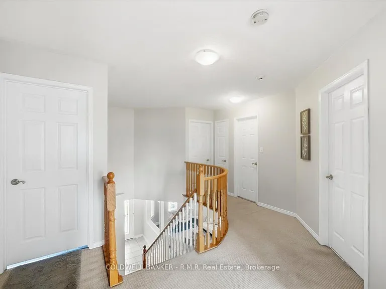 45 Angier Cres — Photo 24