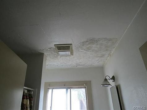 5th image of 1162 N Huntington Blvd