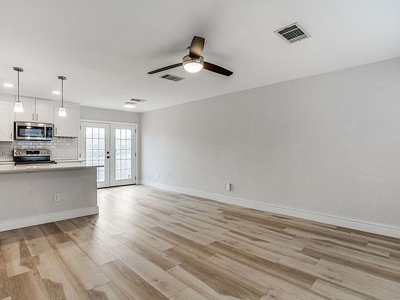 4th image of 10613 Garbacz Dr