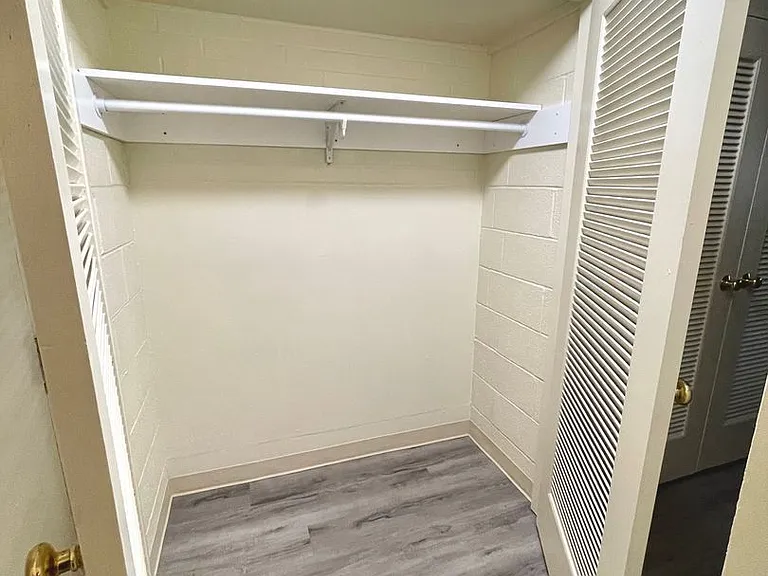 Campus Apartments — Photo 11