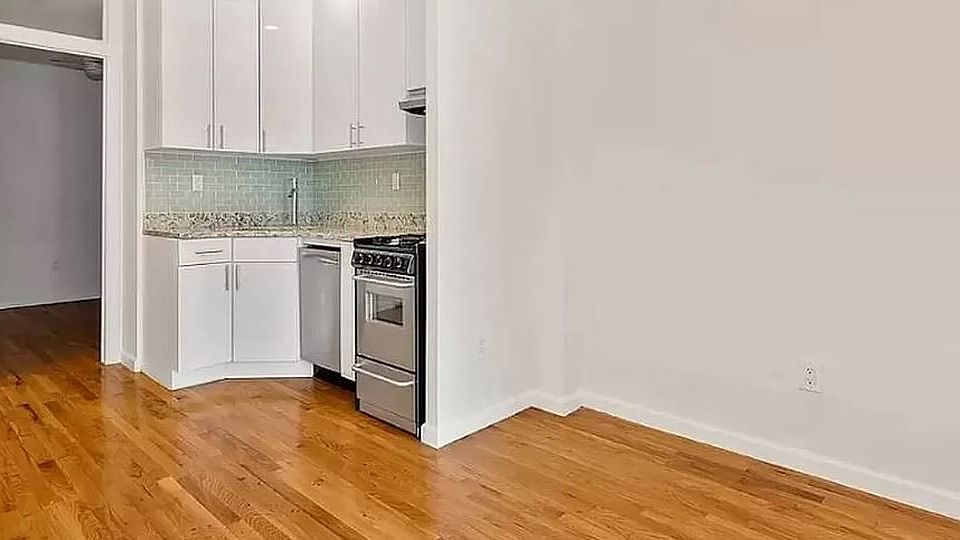 1st image of 89 Christopher St APT 7