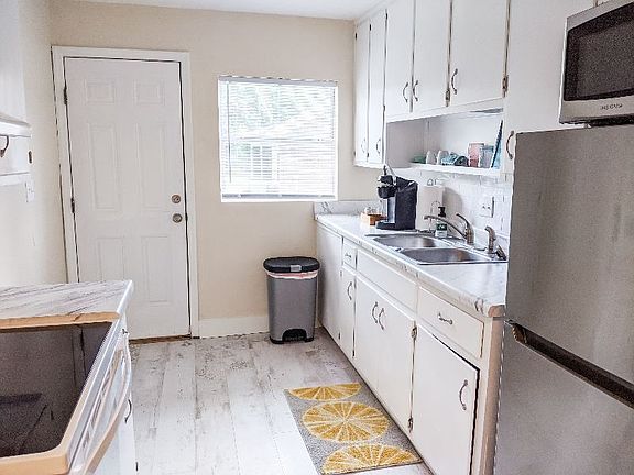 4th image of 1507 Dacron Dr #302