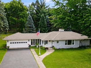 4309 Sunnybrook Dr, Kalamazoo, MI 49008