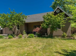 63238 Eastview Dr, Bend, OR 97701