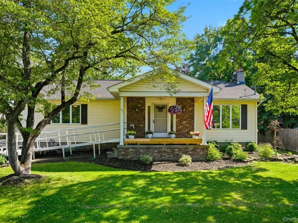 147 County Route 1, Warwick, NY 10990