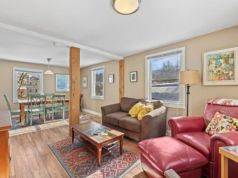 177 Main St #2