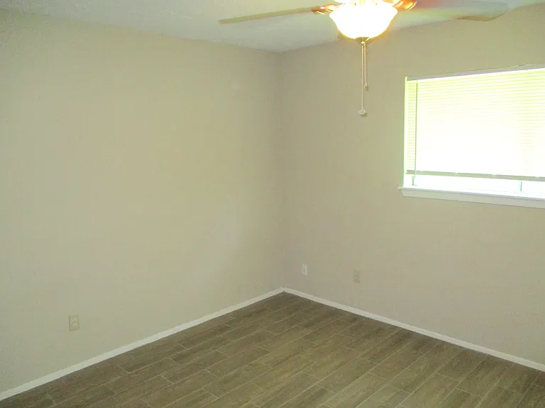23119 Banquo Dr — Photo 9