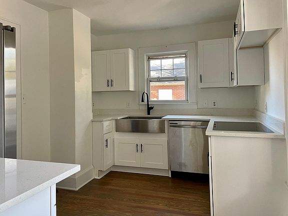 3rd image of 120 East Ave