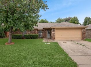 3800 Fairhaven Dr, Fort Worth, TX 76123