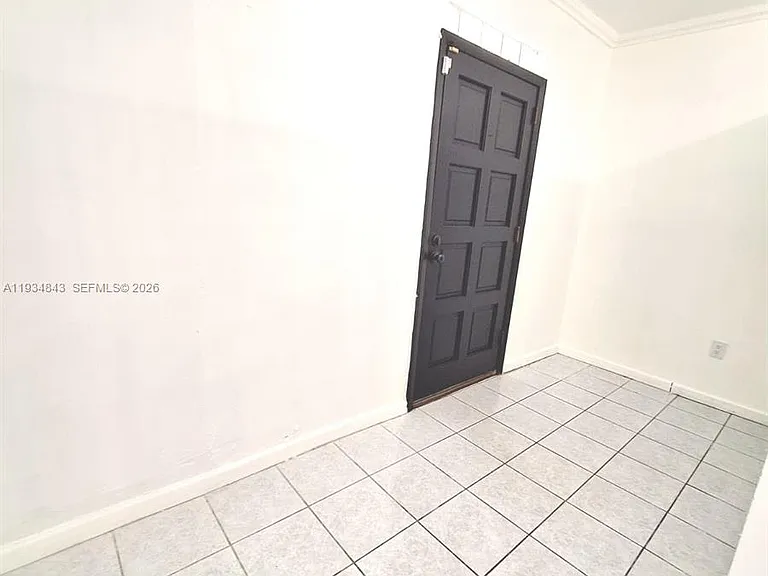 14402 SW 111th St — Photo 2