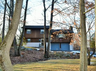 170 Tibet Dr, Kent Lakes, NY 10512