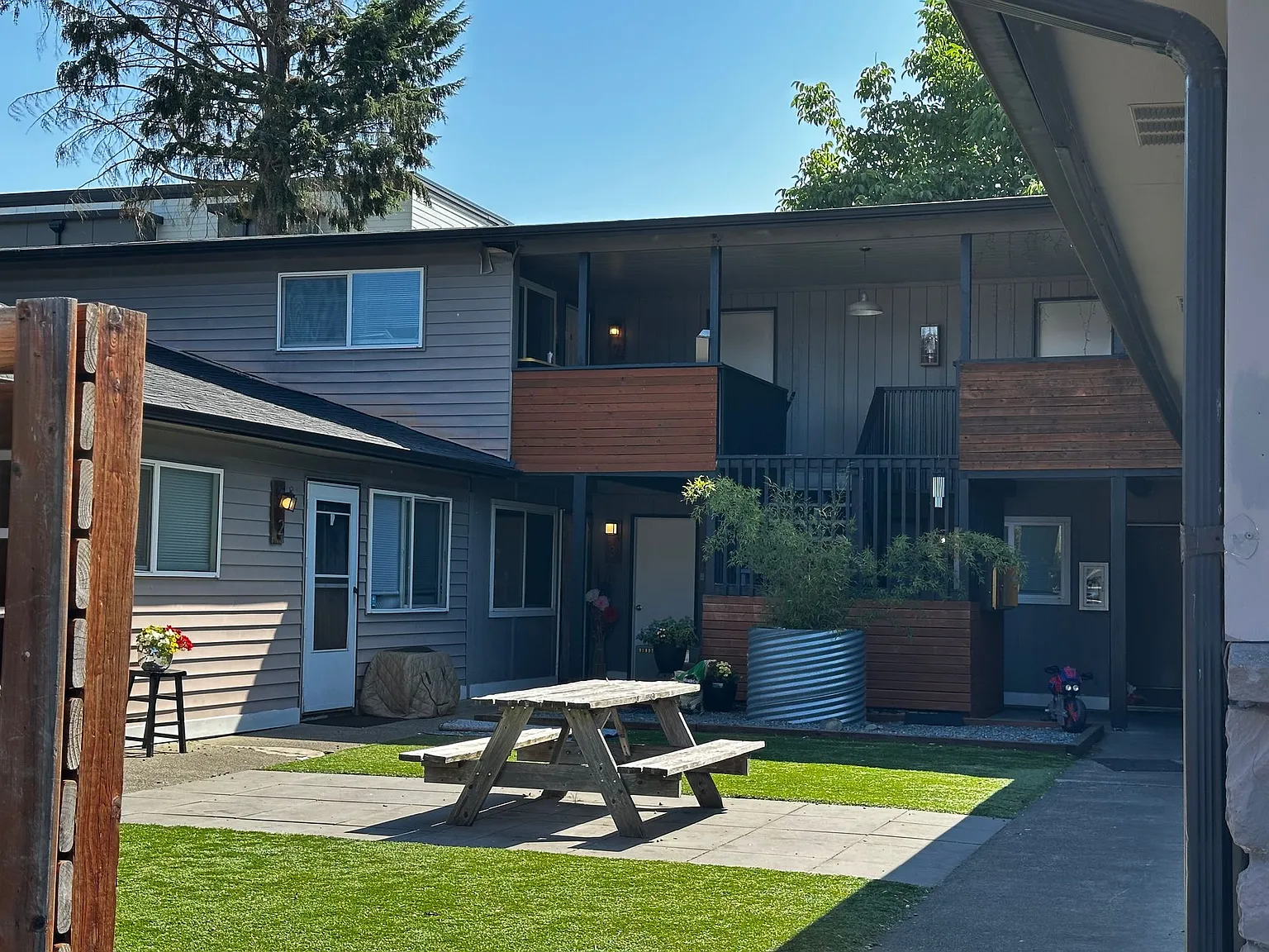 C-Street Apartments — Photo 2