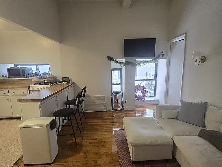 160 Bleecker St #2AWW — Photo 4