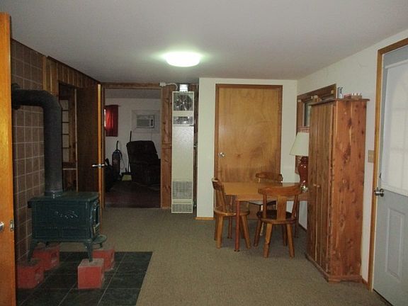 3rd image of 9169 Sunshine Ct