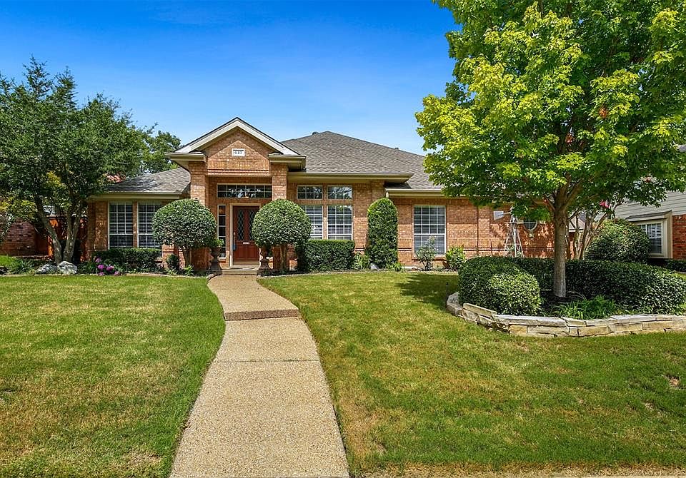 1st image of 637 Forest Bend Dr