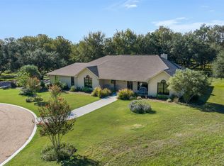 2015 W Guenther Ln, La Grange, TX 78945