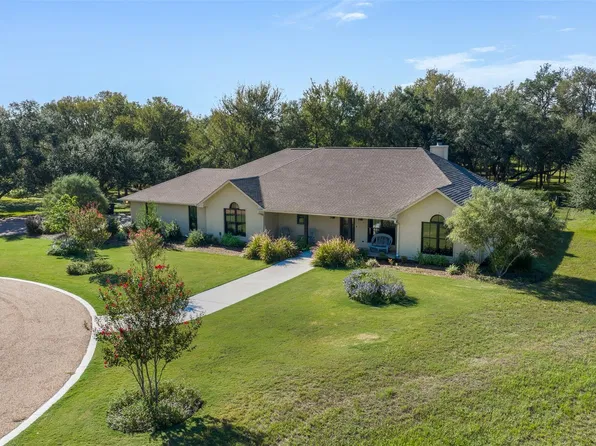 2015 W Guenther Ln, La Grange, TX 78945