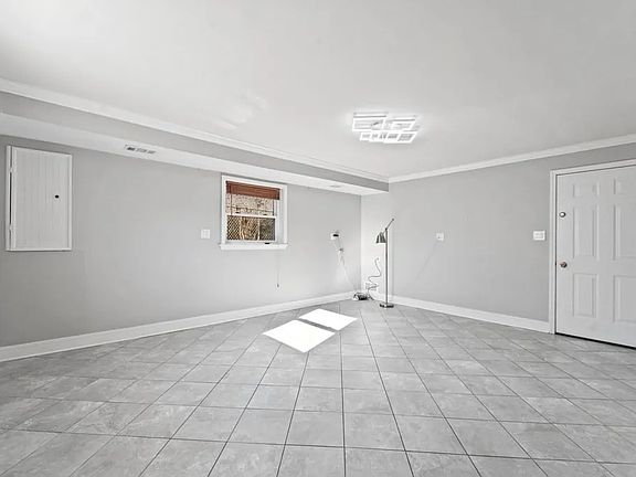 5th image of 2017 E Seneca Ln